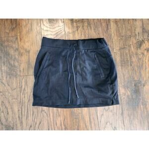 ATHLETA black skort Size XS. Zip Pockets